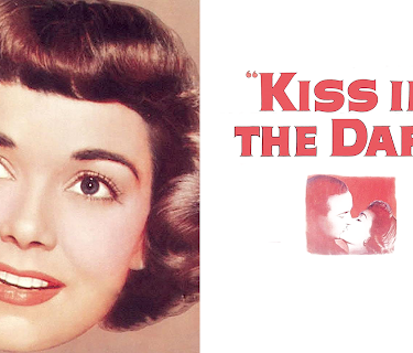 A Kiss in the Dark (1949) (1949)