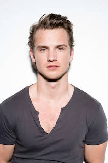 Freddie Stroma