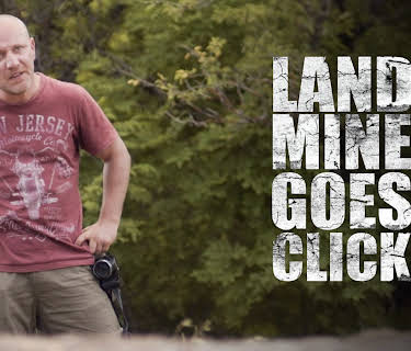 Landmine Goes Click (2015)
