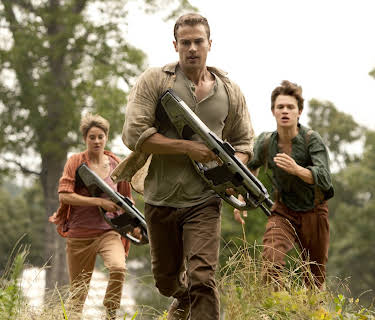 The Divergent Series: Insurgent (2015)