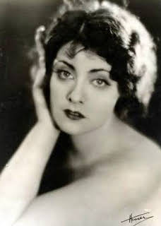 Eve Southern
