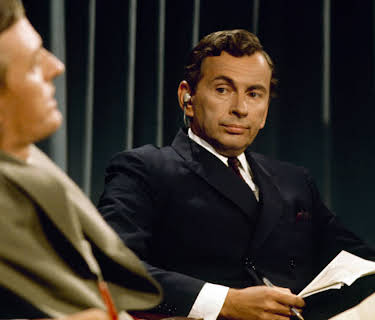 Best of Enemies (2015)