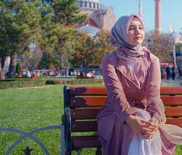 Mungkin Esok Lusa Atau Nanti (2024)