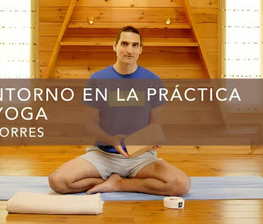 El entorno en la práctica del yoga (2016)