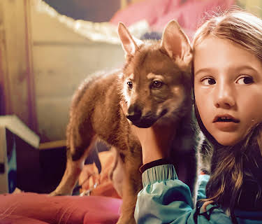 Vicky and Her Mystery (2021)