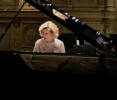OUTspoken Biography: Changing Keys - The Sara Davis Buechner Story (2015)