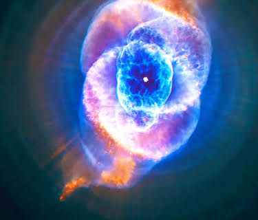 Experiencing Hubble: Understanding the Greatest Images of the Universe