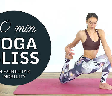 30 Min Yoga Flow For Full Body Bliss | Stretch & Mobility | Gayatri Yoga