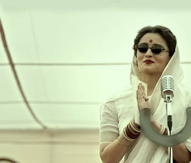 Gangubai Kathiawadi (2022)