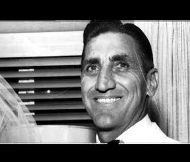 Genius On Hold (2013)