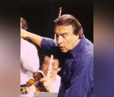Claudio Abbado: The Silence that Follows the Music (1996)