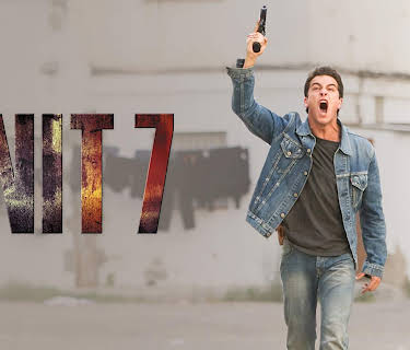 Grupo 7 (Spanish Audio) (2012)