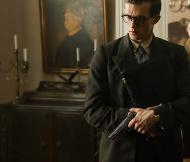 Munich – The Edge of War (2021)