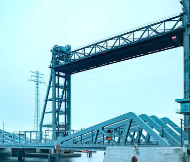 Giant Generation Change The New Rethe Bridge (2023)