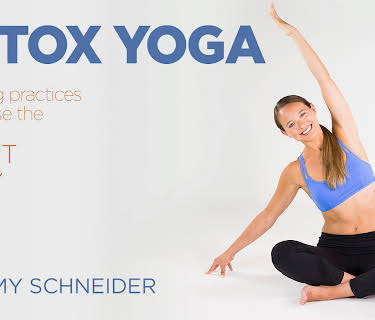Detox Yoga Flow with Amy Schneider