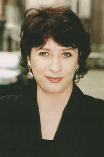 Caroline Quentin