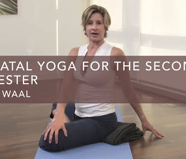 Prenatal Yoga For The Second Trimester (2005)