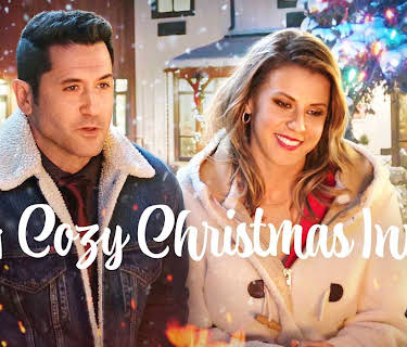 A Cozy Christmas Inn​ (2022)