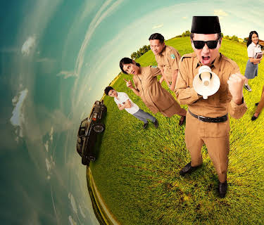 Crazy Awesome Teachers (2020)