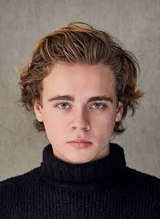 Christopher Dylan White