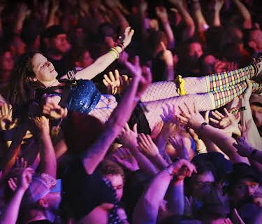 Long Live Rock: Celebrate the Chaos (2021)