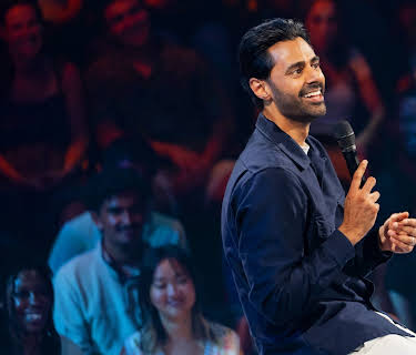 Hasan Minhaj: Off With His Head (2024)