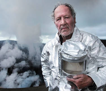 Inn i infernoet (2016)