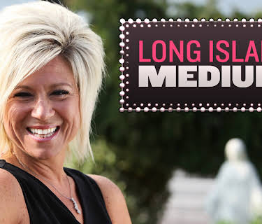 Long Island Medium Season 1