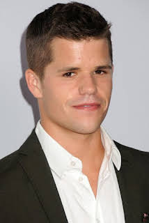 Charlie Carver