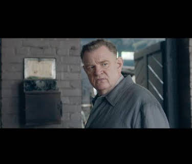 Alone in Berlin (2016)