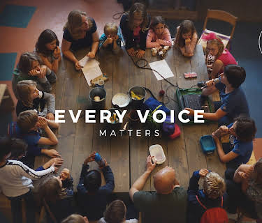 School Circles (2018)