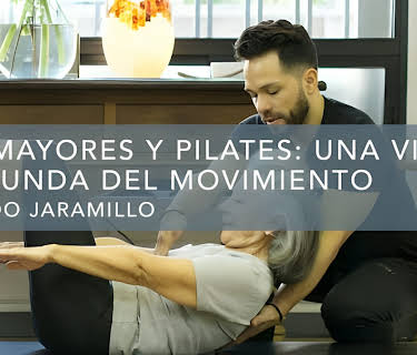 Los mayores y Pilates: una visión profunda del movimiento (2017)