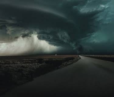 The Twister: Caught in the Storm (2025)