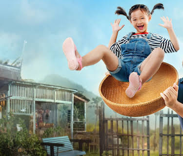 My Father is a Playboy (2022)