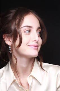 Sophie Lane Curtis
