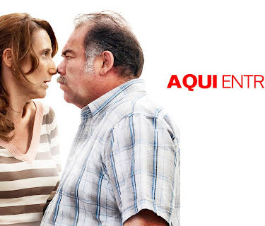 Aquí entre nos (2021)