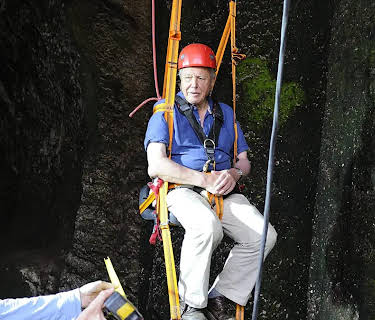 Attenborough: Behind The Lens