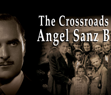 The Crossroads of Angel Sanz Briz (2017)