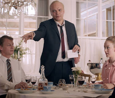 Spies & Glistrup (2013)