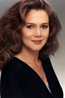 Kathleen Turner