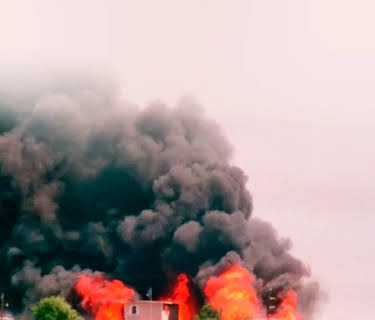 Waco: The Rules of Engagement (1997)