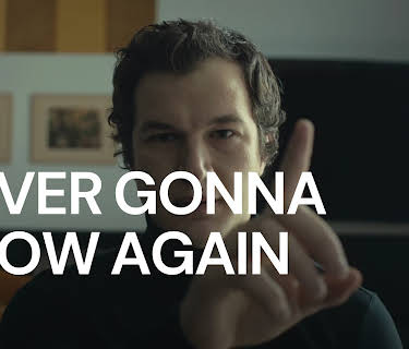 Never Gonna Snow Again (2021)