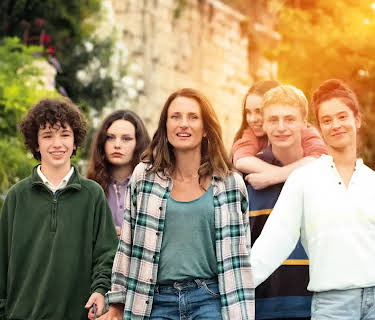 Toni (2024)