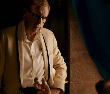 The Obscure Life Of The Grand Duke Of Corsica (2021)