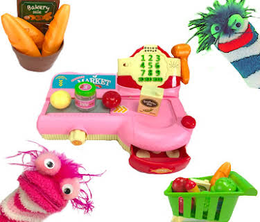 Learning Colors and Counting at the Grocery Store With Fizzy and Phoebe