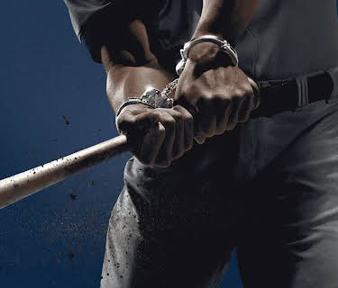 Bronx Zoo '90: Crime, Chaos, and Baseball