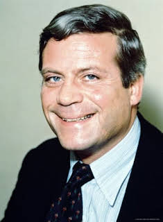 Oliver Reed
