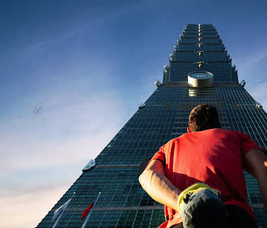Skyscraper Live (2026)
