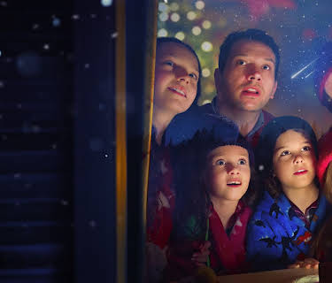 Christmas on Mistletoe Farm (2022)