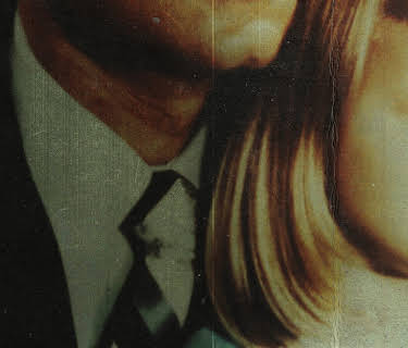 Jenta på bildet (2022)